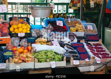 Marché, Herceg Novi, dans la baie de Kotor, Monténégro, Markt, Bucht von Kotor Banque D'Images