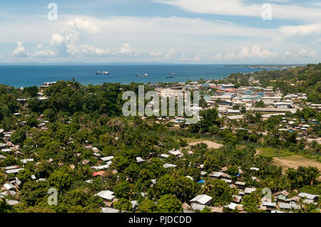 Vue sur Honiara et Iron Bottom Sound, Guadalcanal, Îles Salomon Banque D'Images