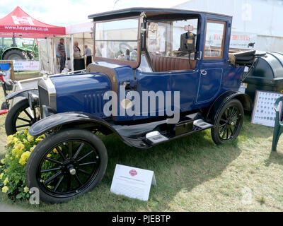 !920 - type Ford modèle T Landaulette taxi, au comté de bucks Show, España Banque D'Images