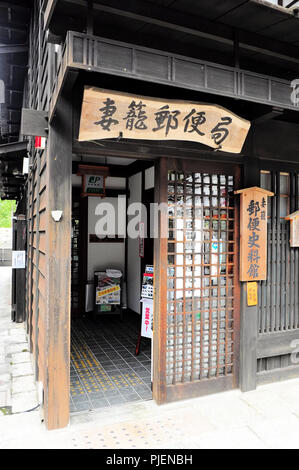 Bureau de poste à Tsumago, un vieux paysage urbain préservé au Japon Banque D'Images