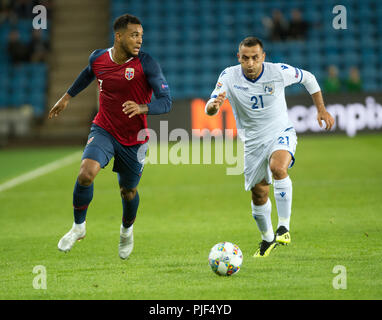 Norvège, Oslo - septembre 6, 2018. Joshua King (7) de la Norvège et Giorgos Vasiliou (21) de Chypre voit pendant le match de football de l'UEFA Ligue des Nations Unies entre la Norvège et de Chypre à l'Ullevaal Stadion. (Photo crédit : Gonzales Photo - Jan-Erik Eriksen). Gonzales : Crédit Photo/Alamy Live News Banque D'Images