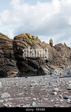 Structure sur Mouthmill Rock beach, North Devon, England, UK Banque D'Images