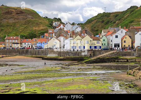 Staithes Harbour, North Yorkshire, North York Moors National Park, Angleterre, Royaume-Uni. Banque D'Images