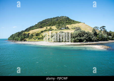 Tauranga, île du Nord, nouveau Zealand-December 16,2016 : les personnes bénéficiant de la Mont Maunganu beach à Tauranga, Nouvelle-Zélande Banque D'Images