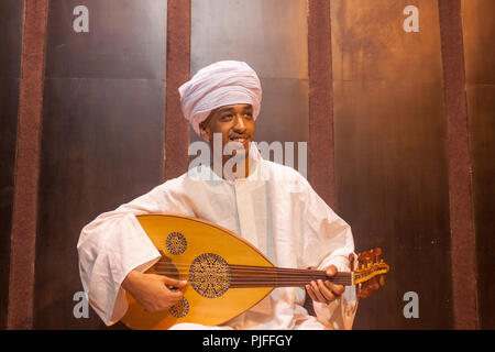 Nubian africain de danse et de chants soufis, Le Caire, Egypte Banque D'Images