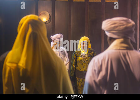 Nubian africain de danse et de chants soufis, Le Caire, Egypte Banque D'Images