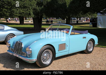 Aston Martin DB2 Vantage Drophead coupé 1st sanction (1950), Concours of Elegance 2018, 2 septembre 2018. Hampton court Palace, Londres, Royaume-Uni, Europe Banque D'Images