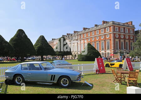 Jensen FF Vignale (1967), British Legends, les membres de l'enceinte, Concours d'élégance 2018, 2 septembre 2018. Hampton Court Palace, Londres, Royaume-Uni, Europe Banque D'Images