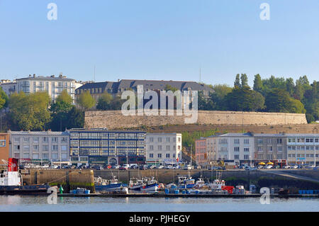 France, Nord-ouest de la France, Bretagne, Brest, port de pêche et des remparts Banque D'Images