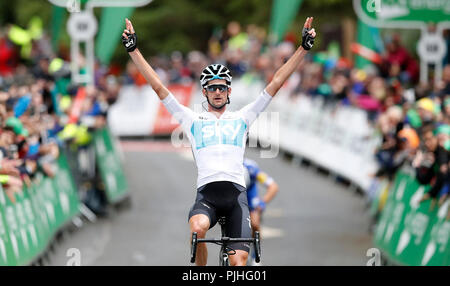 L'équipe Sky's Wout Poels célèbre remportant la scène, lors de l'étape 6 de l'Ovo Energy Tour of Britain 2018 de Barrow-in-Furness de Whinlatter Pass. Banque D'Images