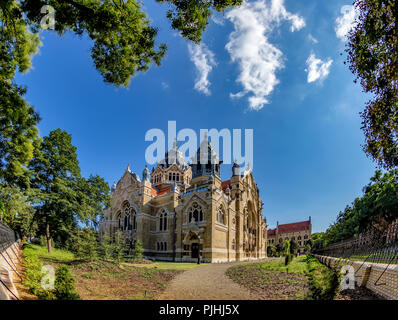 La synagogue à Szeged Hongrie,2017,bâtiment rénové sous le soleil d'après-midi d'été.Hongrie deuxième,la quatrième plus grande synagogue. Banque D'Images