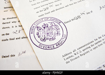 Haute Cour de Justice, de divorce documents documents du registre. Jugement conditionnel absolu. Stamp Banque D'Images