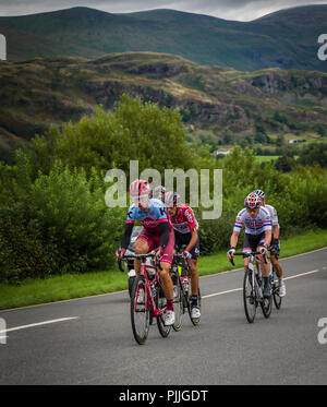 Furness, UK. 7 septembre 2018. Nest Brow, Keswick, Tony Martin, Team Katusha Alpecin, entraîne la rupture avec Connor Swift, Madison genèse dans l'UK champions nationaux dans le new jersey. Crédit : STEPHEN FLEMING/Alamy Live News Banque D'Images