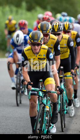 Furness, UK. 7 septembre 2018. Koen bouwman, de l'équipe Lotto Jumbo ni fixer le rythme à la tête de l'peleton comme ils essaient de rabatteur à la pause sur le sommet de nid Brow, Keswick. Crédit : STEPHEN FLEMING/Alamy Live News Banque D'Images