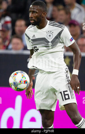 Munich, Allemagne. 06 Sep, 2018. Antonio RUEDIGER (RvúDIGER (#  16), GER). Soccer Laenderspiel, Allemagne (GER) - France (FRA) 0 : 0, Ligue de l'UEFA, la saison 2018/2019, le 09/06/2018 à Muenchen/ALLIANZARENA/Allemagne. Note de rédaction : DFB règlement interdit toute utilisation des photographies comme des séquences d'images et/ou quasi-vidéo. ¬ | Conditions de crédit dans le monde entier : dpa/Alamy Live News Banque D'Images