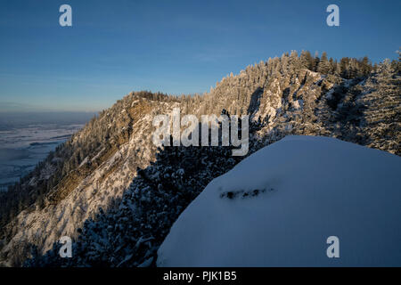 Soirée d'hiver sur l'Graseck, près de Kochel, Alpes bavaroises, Upper Bavaria, Bavaria, Germany Banque D'Images