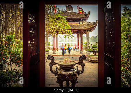 L'Asie, Vietnam, Hanoi Temple, lac, lac Hoan Kiem, entrée privée, portail Banque D'Images