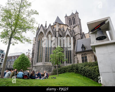 Gand, APR 28 : Vue extérieure de l'Église historique de Saint Nicolas on APR 28, 2018 à Gand, Belgique Banque D'Images