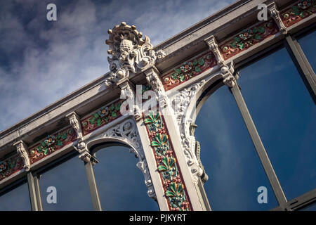 Les Halles, marché couvert, à Narbonne, ouvert en 1901, Banque D'Images