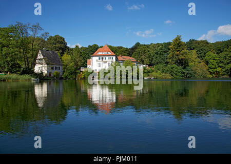 Ancien moulin à huile et le Elly-Heuss-House, un DRK-mère-enfant-maison dans un ancien manoir sur Höftsee. Banque D'Images