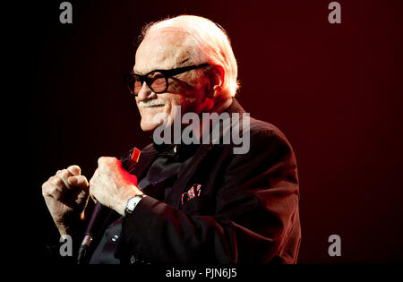 Toots Thielemans à l'Haïti Lavi 12-12 concert bénéfice au Bozar, Bruxelles (Belgique, 15/02/2010) Banque D'Images