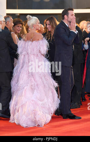 Lady Gaga & Bradley Cooper assister au 75e Festival du Film de Venise projection d'une étoile est née au Palazzo del Casino de Venise. 31.08.18 © Paul Treadway Banque D'Images