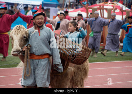 La cérémonie d'ouverture du festival Naadam 2018 à Oulan-Bator, en Mongolie. Banque D'Images