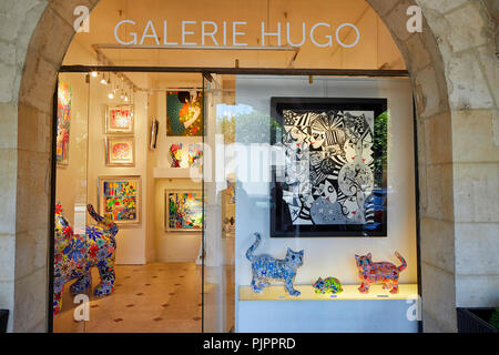 Galerie Hugo à la Place des Vosges, la plus ancienne place de Paris prévues, quartier du Marais, Paris, France, Europe Banque D'Images