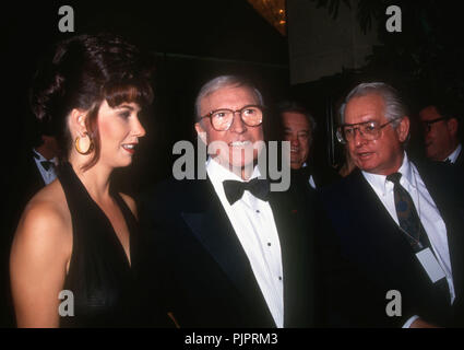 Los Angeles, CA - le 12 septembre : danseur/acteur Gene Kelly assiste à la neuvième édition de l'American Cinema Awards le 12 septembre 1992 à l'hôtel Beverly Hilton à Beverly Hills, Californie. Photo de Barry King/Alamy Stock Photo Banque D'Images