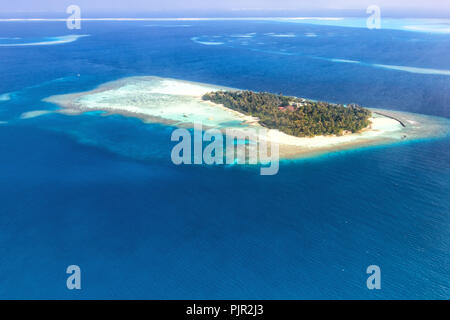 Maldives island vacation paradise Sea Resort Embudu copyspace panorama photo aérienne tourisme Banque D'Images