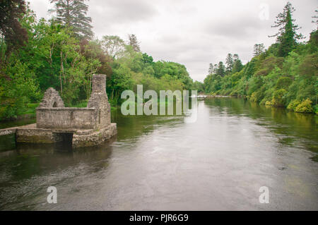 Monk's House Pêche, rivière Cong, Cong, Irlande Banque D'Images