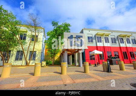 Menlo Park, California, United States - 13 août 2018 : entrée 15, campus de Facebook, siège de la Silicon Valley, comté de San Mateo. Facebook est le leader mondial du Réseau social Entreprise. Banque D'Images