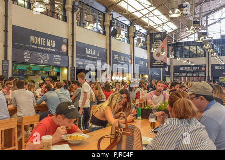 Marché couvert Mercado il y Ribeira, Avenida 24 de Julho, Lisbonne, Portugal, Markthalle 'Mercado da Ribeira", Lissabon Banque D'Images