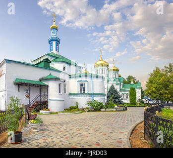 Cour de Bogorodsky Raif monastère. Kazan, Tatarstan, en Russie. Banque D'Images