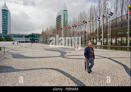 L'Expo 1998 de Lisbonne, le Parque das Nações, Fernando Conduto a été inspiré par la "haute mer" - un motif ondulant du début du siècle Banque D'Images