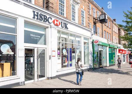 Rangée de banques de détail, Station Road, Edgware, Région de Barnet, Greater London, Angleterre, Royaume-Uni Banque D'Images