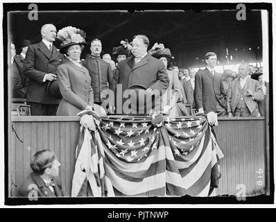 Le baseball, le professionnel. Le PRÉSIDENT ET MME. TAFT ; GENERAL CLARENCE EDWARDS Banque D'Images