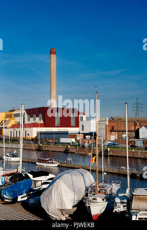 L'incinérateur de Neder-over-Heembeek dans le port de Bruxelles (Belgique, 22/09/2010) Banque D'Images