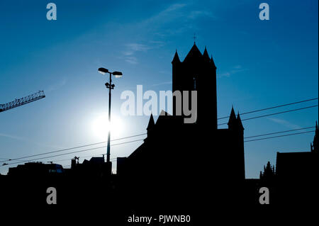 L'église St Nicolas sur la place Emile Braun à Gand (Belgique, 20/03/2009) Banque D'Images