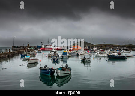 Ballycotton, Cork, Irlande. Le 9 septembre 2018. Storm Front déménagement dans sur le port du village pittoresque de Cobh, dans le comté de Cork. Crédit : David Creedon/Alamy Live News Banque D'Images