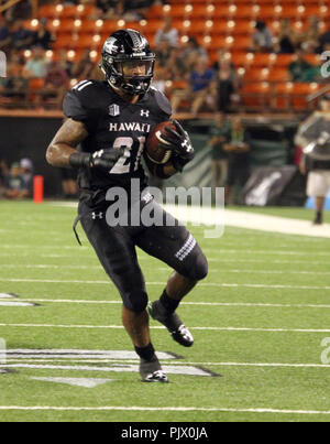 Honolulu, Hawaii. 8 septembre 2018 - Hawaii Rainbow Warriors running back Fred Holly III # 21 s'exécute au cours d'un match entre l'Hawaii Rainbow Warriors et les hiboux du riz à l'Aloha Stadium d'Honolulu, HI - Michael Sullivan/CSM Crédit : Cal Sport Media/Alamy Live News Banque D'Images