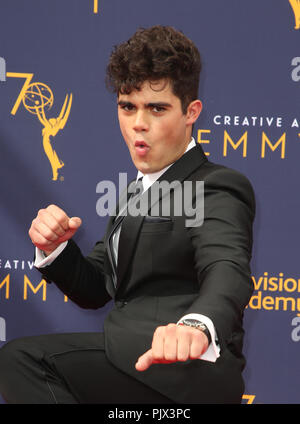LOS ANGELES, CA - 8 SEPTEMBRE : Emery Kelly, au 2018 Creative Arts Emmy Awards au Théâtre Microsoft L.A. Vivre à Los Angeles, Californie le 8 septembre 2018. Credit : Faye Sadou/MediaPunch Banque D'Images