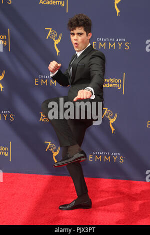 LOS ANGELES, CA - 8 SEPTEMBRE : Emery Kelly, au 2018 Creative Arts Emmy Awards au Théâtre Microsoft L.A. Vivre à Los Angeles, Californie le 8 septembre 2018. Credit : Faye Sadou/MediaPunch Banque D'Images