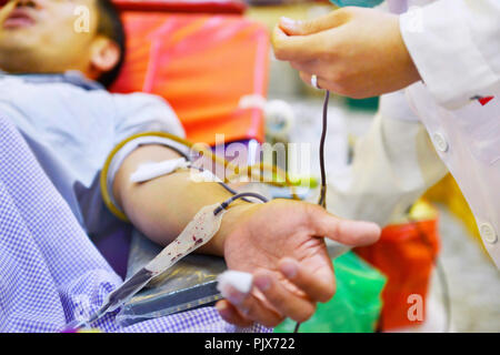 Le don de sang, transfusion de sang, vérifier spécifié, le jeûne, les soins à l'hôpital Banque D'Images