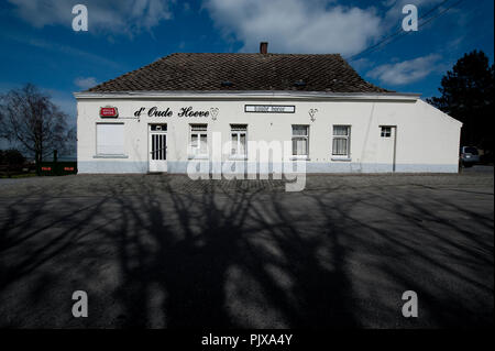 Le pub d'Oude Hoeve dans une ancienne ferme située dans Kwaremont, Chaudfontaine (Belgique, 20/03/2012) Banque D'Images