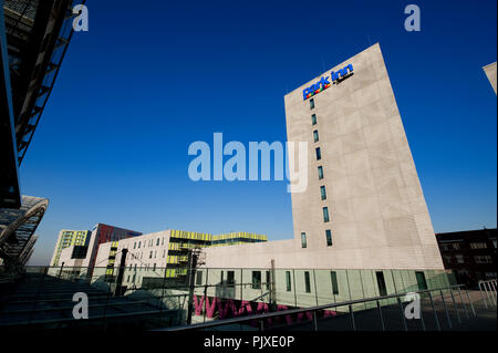 L'hôtel Park Inn à Louvain, conçu par Creneau International, dans la nouvelle zone appelée 'Kop van Kessel-Lo' (Belgique, 14/11/2011) Banque D'Images