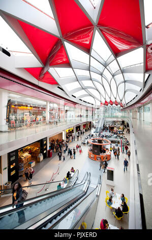 Le centre commercial Médiacité à Liège, conçu par Ron Arad (Belgique, 18/04/2014) Banque D'Images