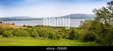L'Irlande, Co Leitrim, Tawlagh, augmentation de la vue panoramique sur le Lough Allen et Sliabh un Iarainn, l'Iron Mountain Banque D'Images