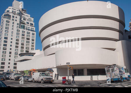 13 Apr 2016 - New York, USA : Musée Solomon R. Guggenheim sur la 5e Avenue.
