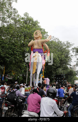 Ganesh idol au début de la marque processions Festival Ganesh célébration. Banque D'Images